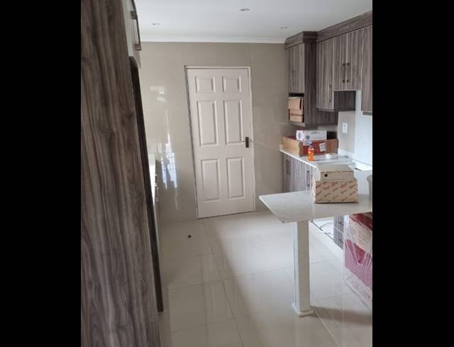 1 BEDROOM FLAT TO LET IN MOUNT VERNON